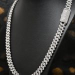 cadena de oro blanco
