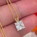 colgante diamante