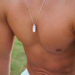 colgante plata hombre