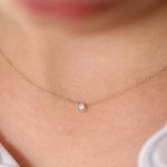 collar con diamante