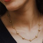 collar de girasol