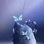 collar de mariposa