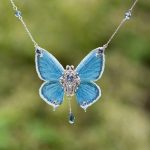 collar de mariposa
