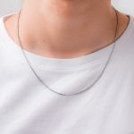 collar de plata hombre