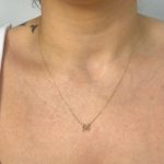 collar inicial oro