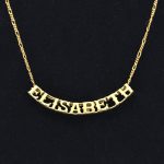 collar nombre oro