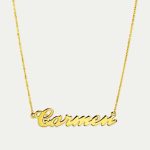 collar nombre oro
