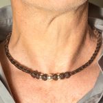 collar para hombre