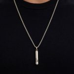 collar para hombre