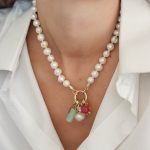 collares de perlas modernos