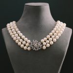collares de perlas modernos